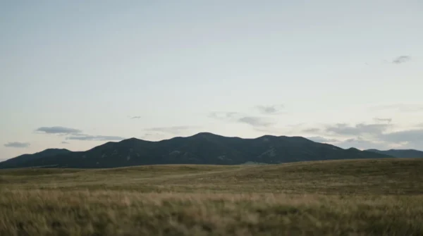 Minimal Mountain Horizon Background Minimal Mountain Horizon Background
